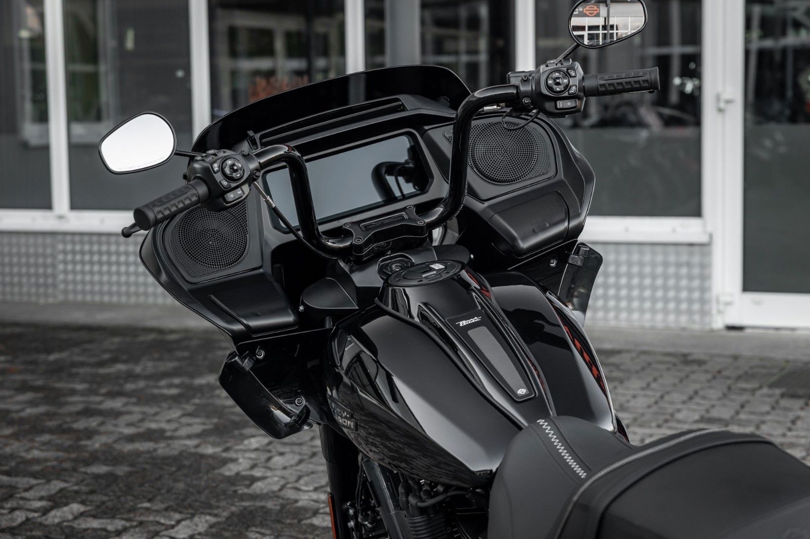 Fahrzeugabbildung Harley-Davidson ROAD GLIDE FLTRX 117ci MY25 - SOFORT VERFÜGBAR