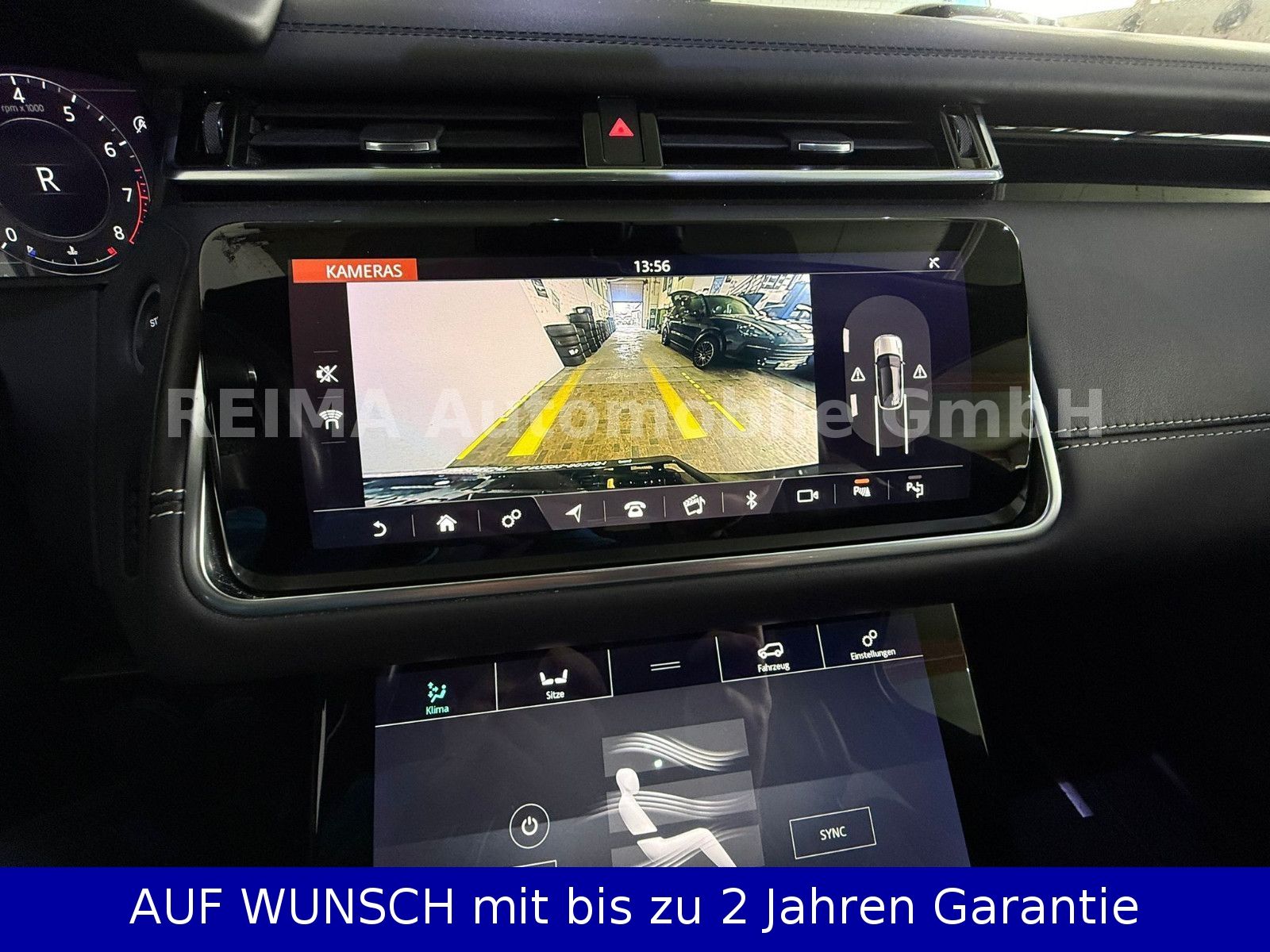 Fahrzeugabbildung Land Rover Range Rover Velar  2,0T  R-Dynamic SE, Pano, LED