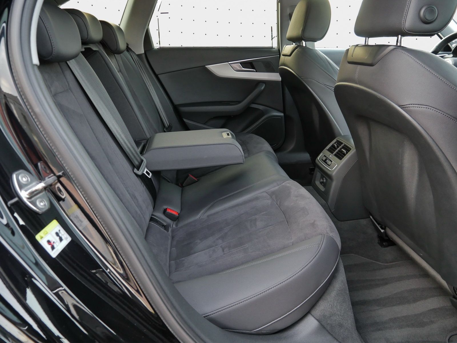 Audi A4 - Bild 16