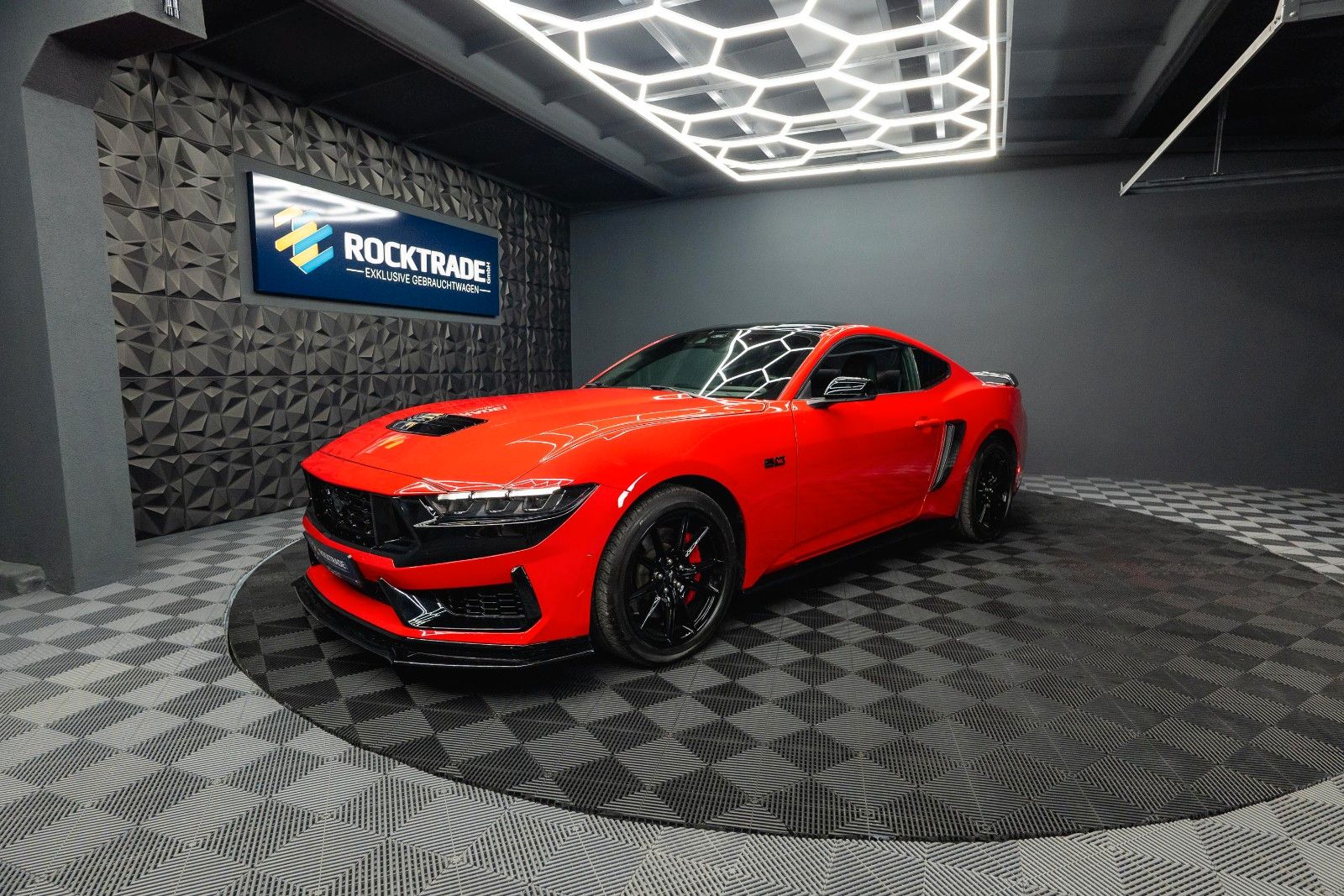 Fahrzeugabbildung Ford Mustang Fastback 5.0 TiVCT V8 Dark Horse PREMIUM