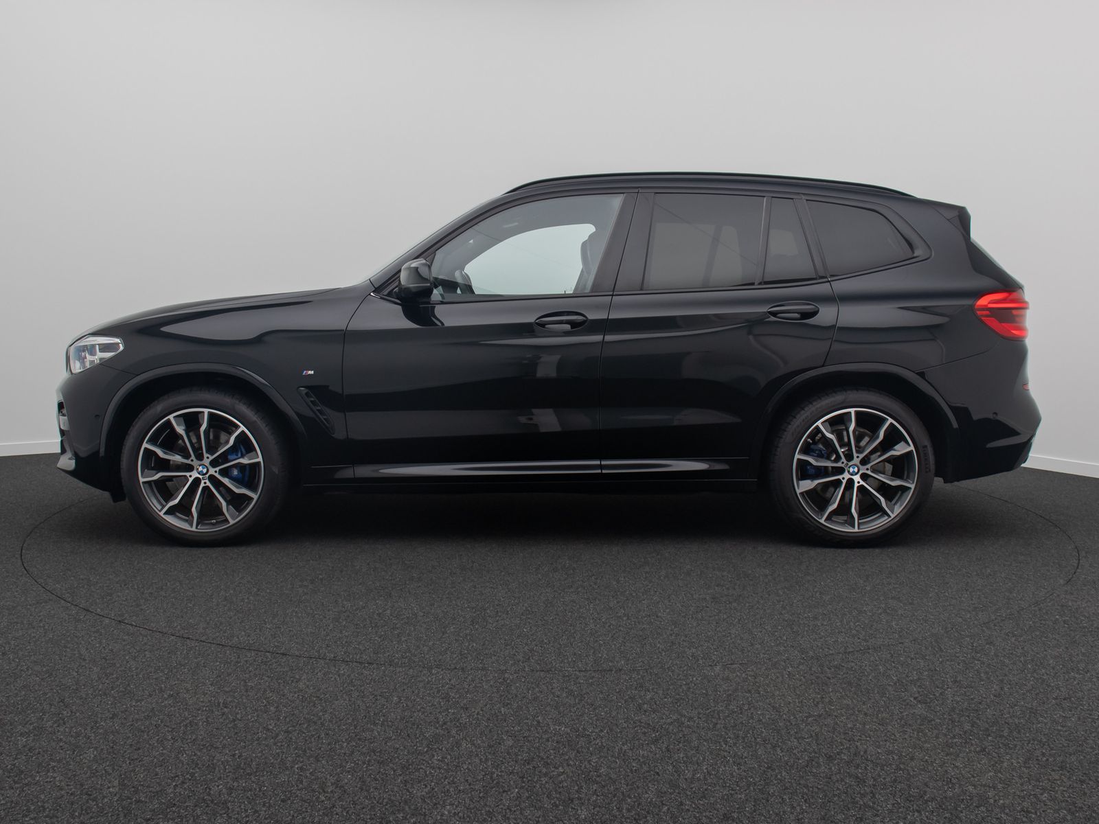 Fahrzeugabbildung BMW X3 xD30d M Sport DAB Kamera HUD DisplKey Panoram