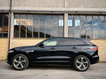 Jaguar F-Pace - 8