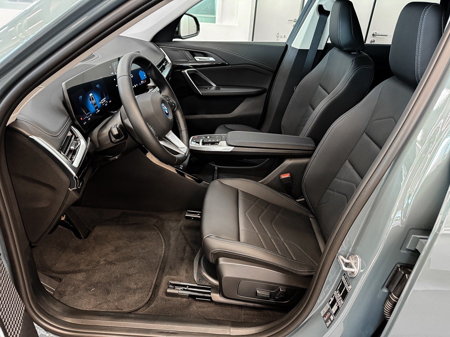 BMW iX1 - Bild 11