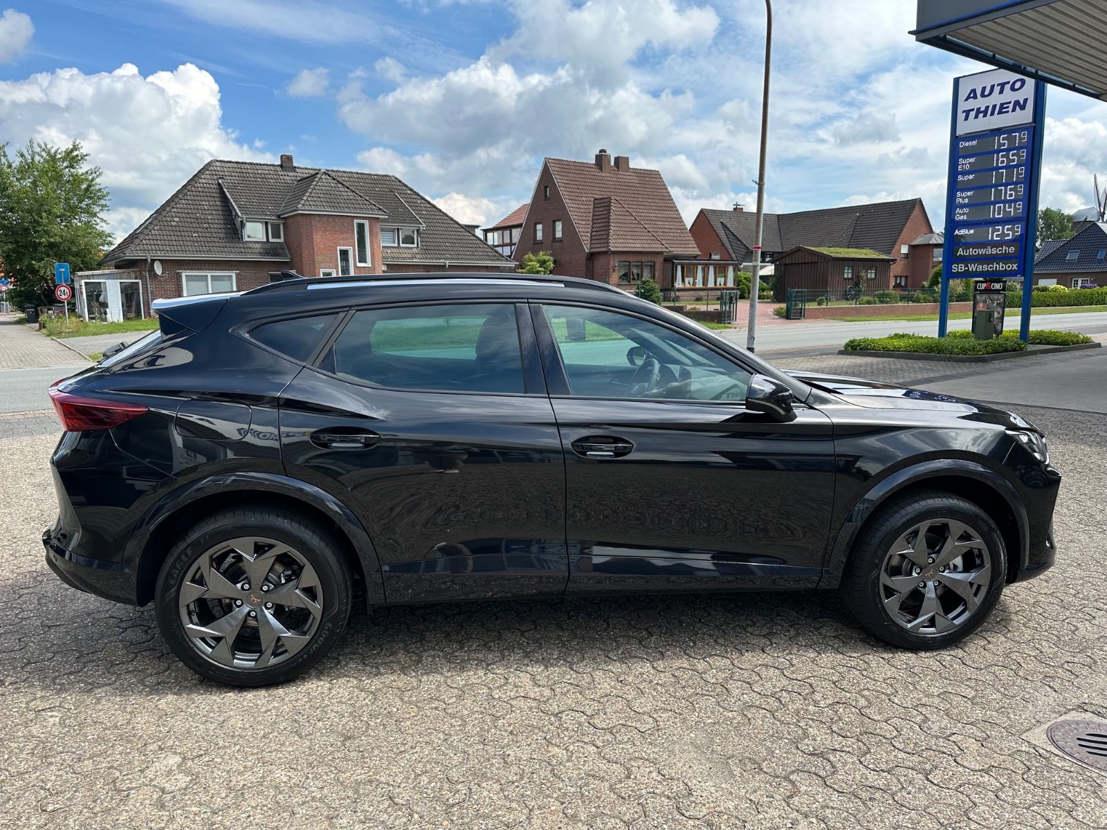Fahrzeugabbildung CUPRA Formentor 1.5 eTSI DSG ACC/AHK/LED/SHZG/CarPlay