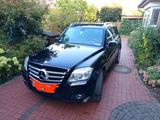 Mercedes-Benz GLK 320 CDI 4MATIC - GETRIEBE NAGELNEU - schwarze Mercedes-Benz GLK 320