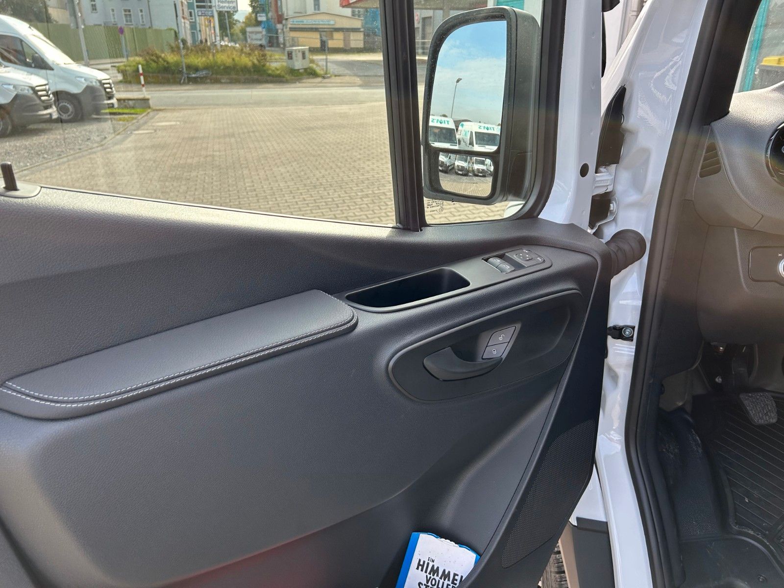 Fahrzeugabbildung Mercedes-Benz Sprinter III  315 CDI  MR  Navi Kamera