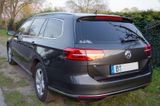 Volkswagen Passat Variant 2.0 TDI Highline Variant  - VW Passat Variant Gebrauchtwagen in Berlin