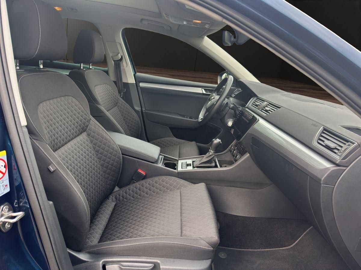 Superb Ambition 2.0 TDI DSG AHK RFK SCHIEBEDACH 