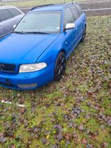 Audi S4 2.7 quattro Avant biturbo  - Audi S4 aus 1999: Kombi