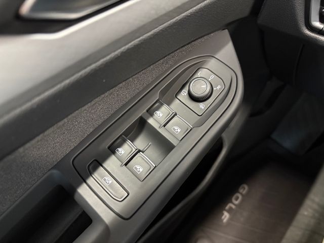 Golf VIII Variant Life 1.5 eTSI DSG LED ACC