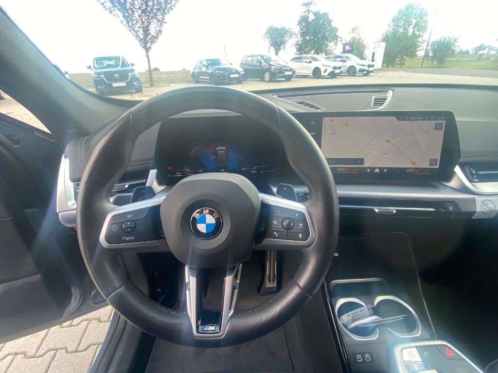 BMW X1 sDrive20 i M SPORT/H&K/SPORTSITZ ELEKT/AHK, Bild 6