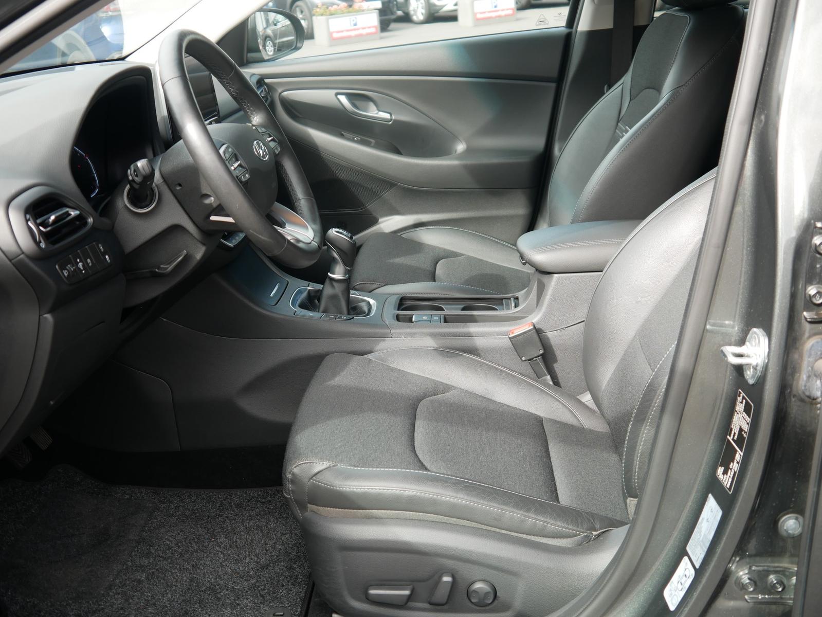 Hyundai i30 1.5 Prime Mild-Hybrid LED Navi Kamera