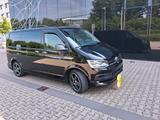 Volkswagen T6 Multivan Motor 13000 km - Volkswagen T6 Multivan in Aachen