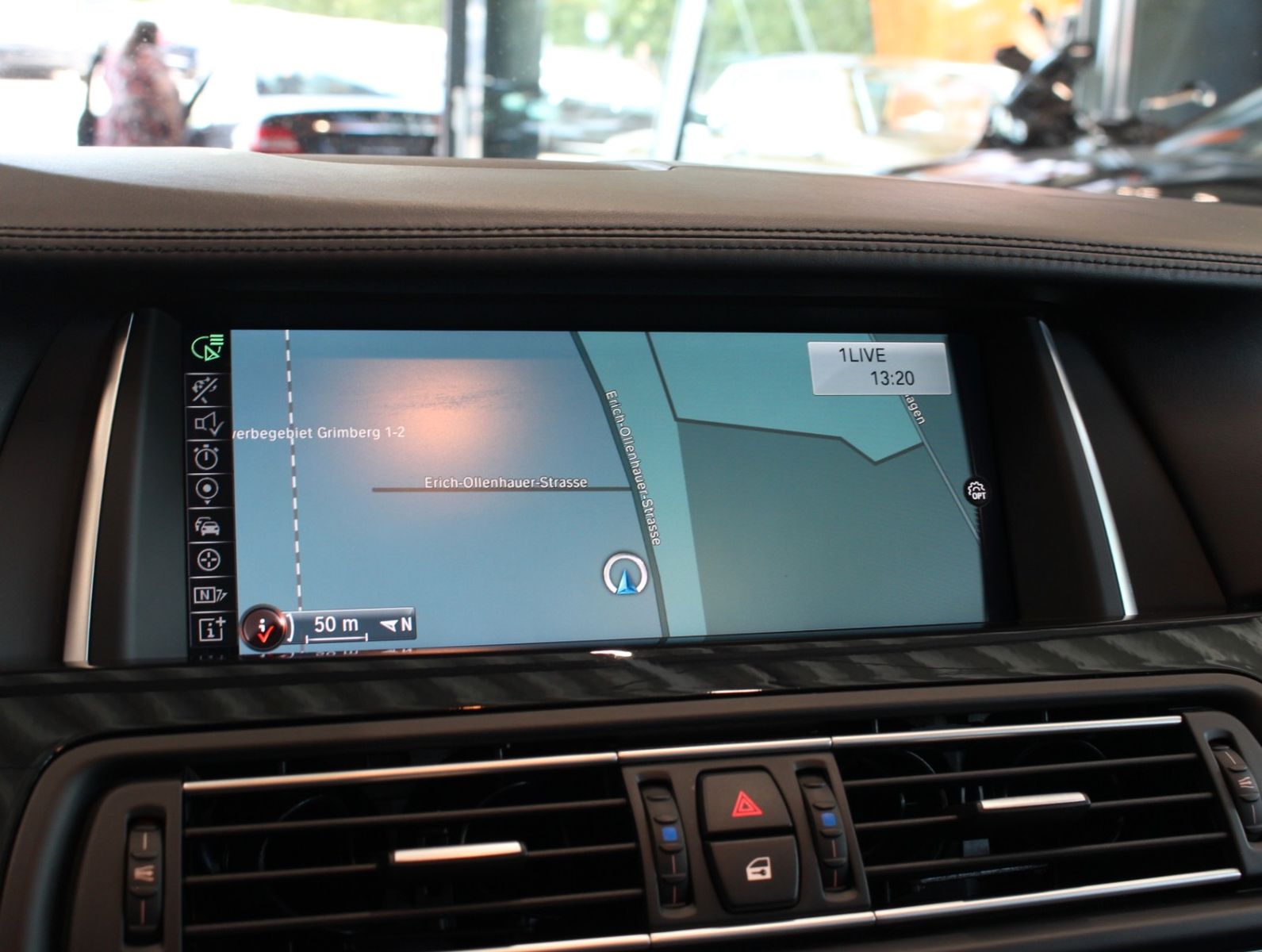 Fahrzeugabbildung BMW 530d Pano+Standhzg.+SoftClose+R.Kamera+NaviProf.