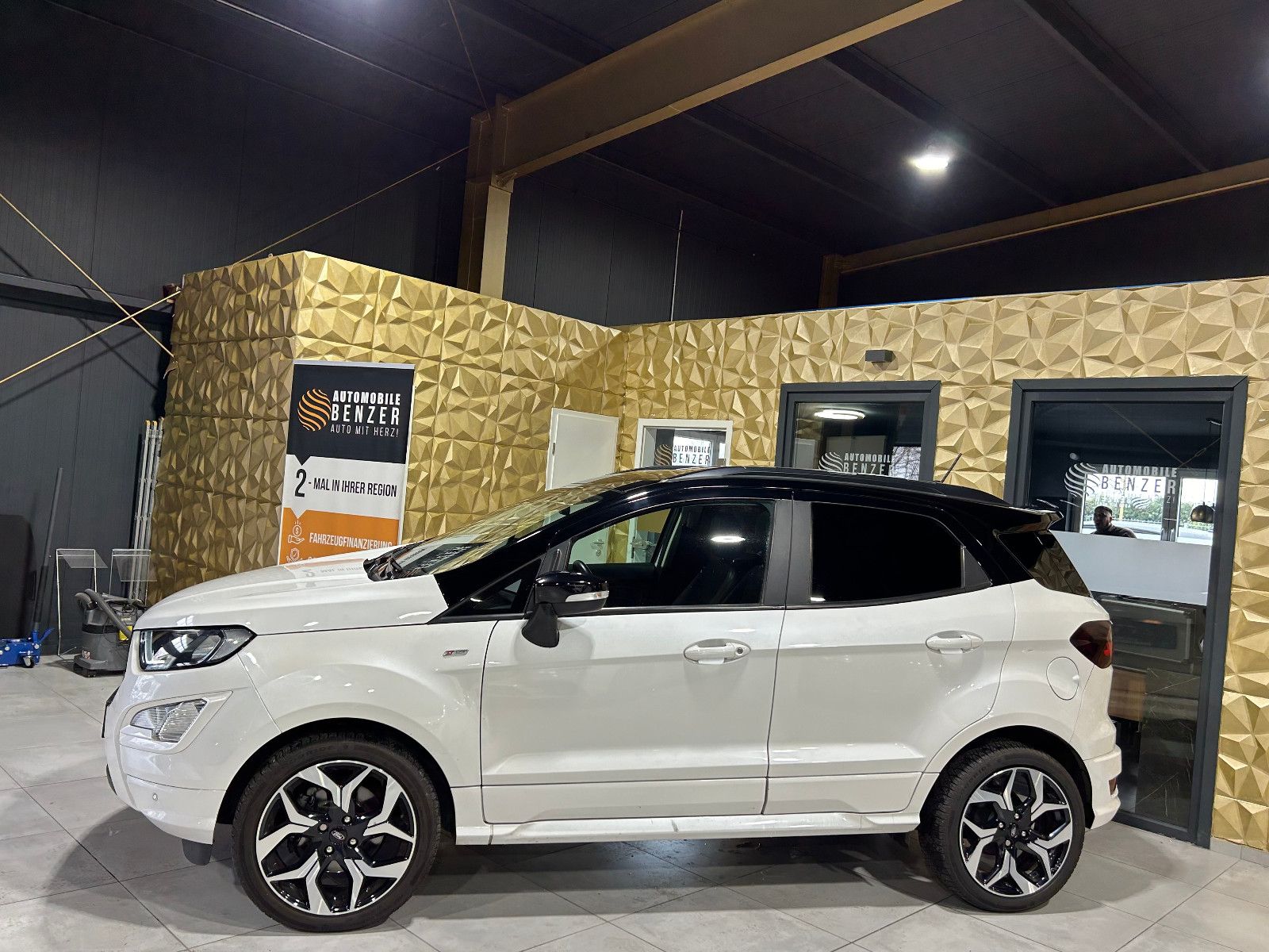 Fahrzeugabbildung Ford EcoSport ST-Line/KAMERA/NAVI/PANO/APPLE/SHZ