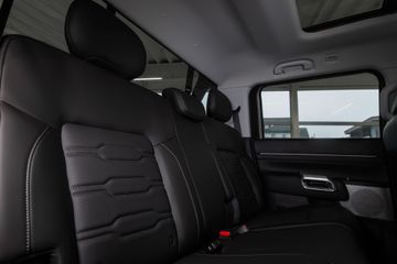 Bild 18 DFSK Andere Rich 9 Pick Up, Pano, LED, SH, USB, Allrad