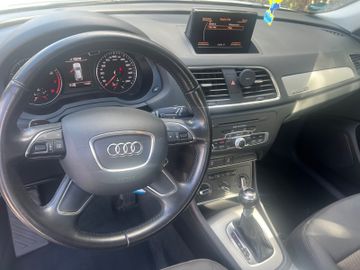 Audi Q3 - 11