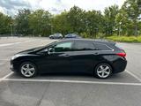 Hyundai i40 2L Benziner Automatik TÜV NEU ... - Hyundai i40 mit Benzin-Antrieb: Automatik