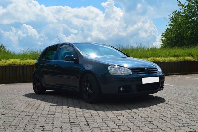 Volkswagen VW Golf 5 1.6 102 PS | TÜV Neu | sehr gepf...