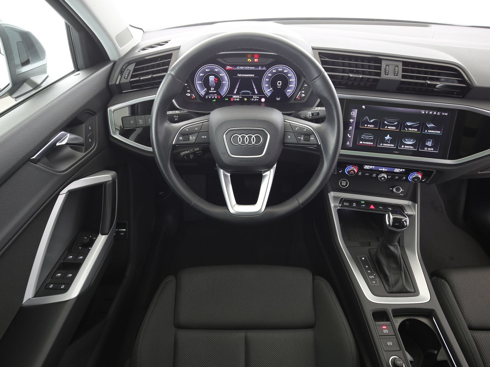 Audi Q3 45 TFSI e S tronic S line  LED Navi Pano-Dach foto 10