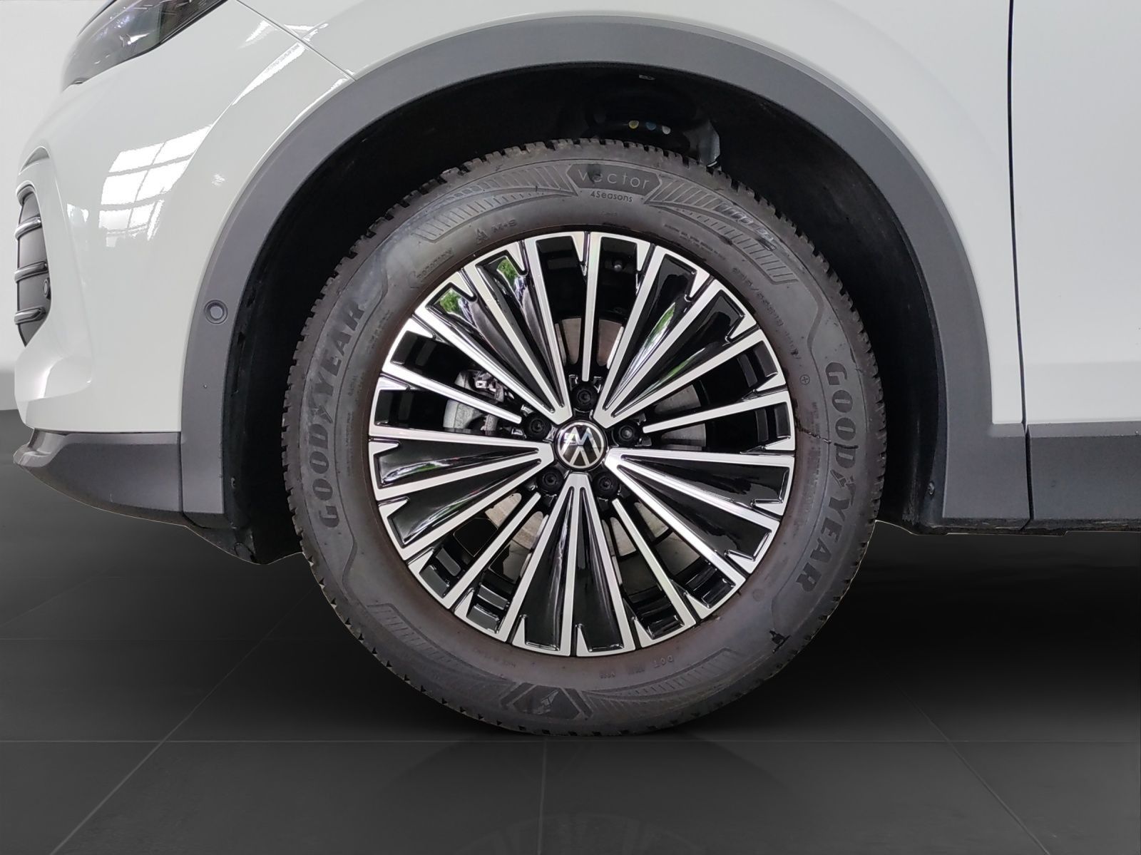 Volkswagen Tiguan - Bild 8