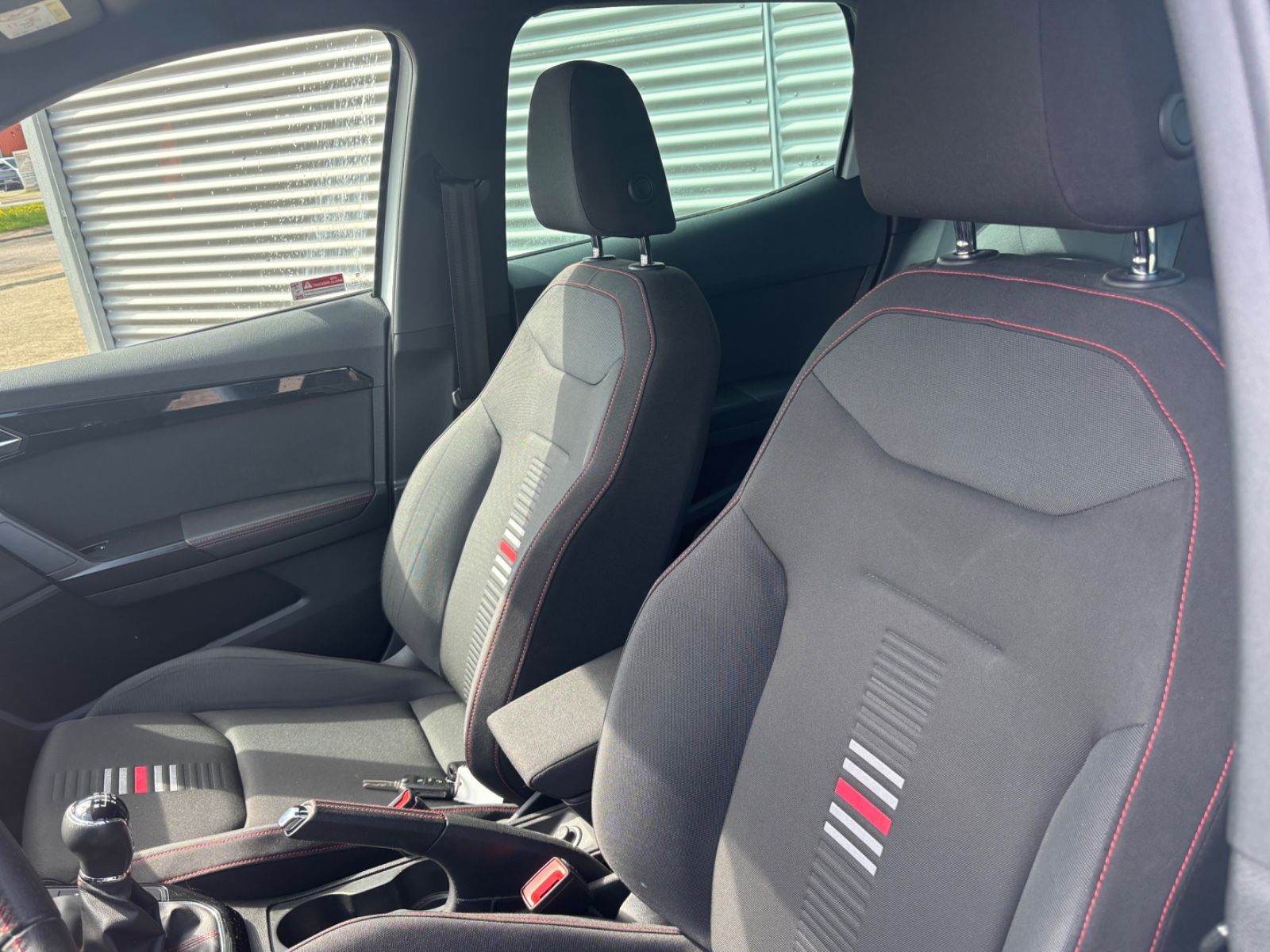 Fahrzeugabbildung SEAT Arona 1.6 TDI FR
