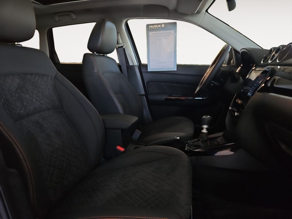 Fahrzeugabbildung Suzuki Vitara 1.4 Hybrid Allrad Comfort+ X-ITE