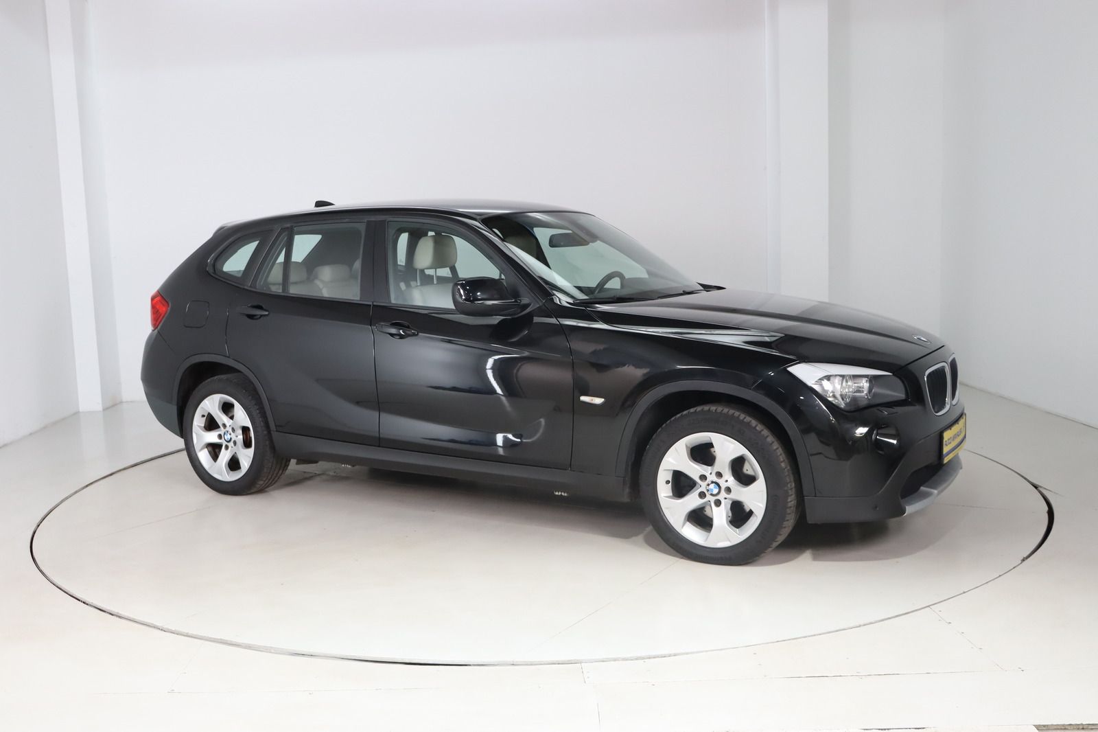 Fahrzeugabbildung BMW X1 xDrive20d * Navi * Xenon * Memory * Leder