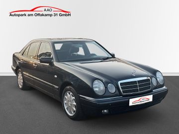 Mercedes E 280 - 1