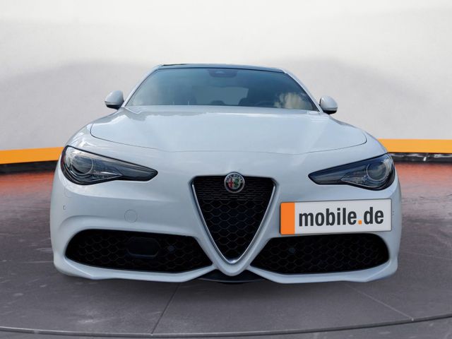 Alfa Romeo Giulia Ti Turbo 2.0 Q4 Allrad El. Panodach Navi