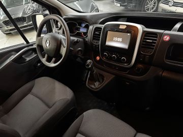 Renault Trafic - 12