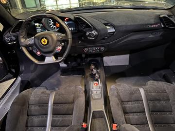 2021 Ferrari 488 PISTA — миниатюра 18