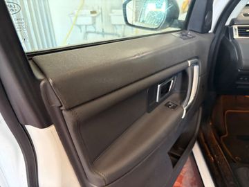 Land-Rover Discovery Sport - 7