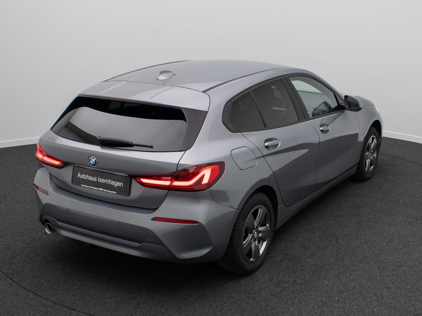 Fahrzeugabbildung BMW 118i GeschwindigReg DAB AHK DriveAs LED CockpitP