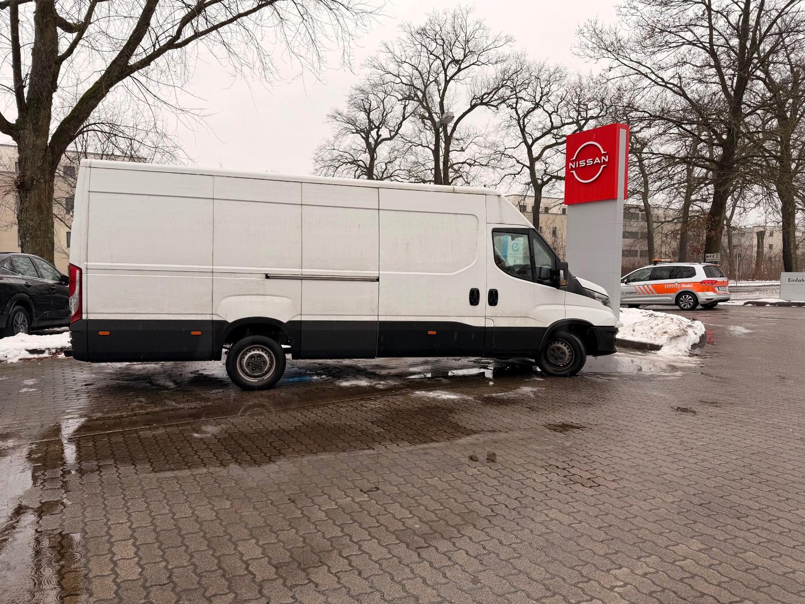 Iveco Daily Kasten HKa 35 S ... V Radstand 4100