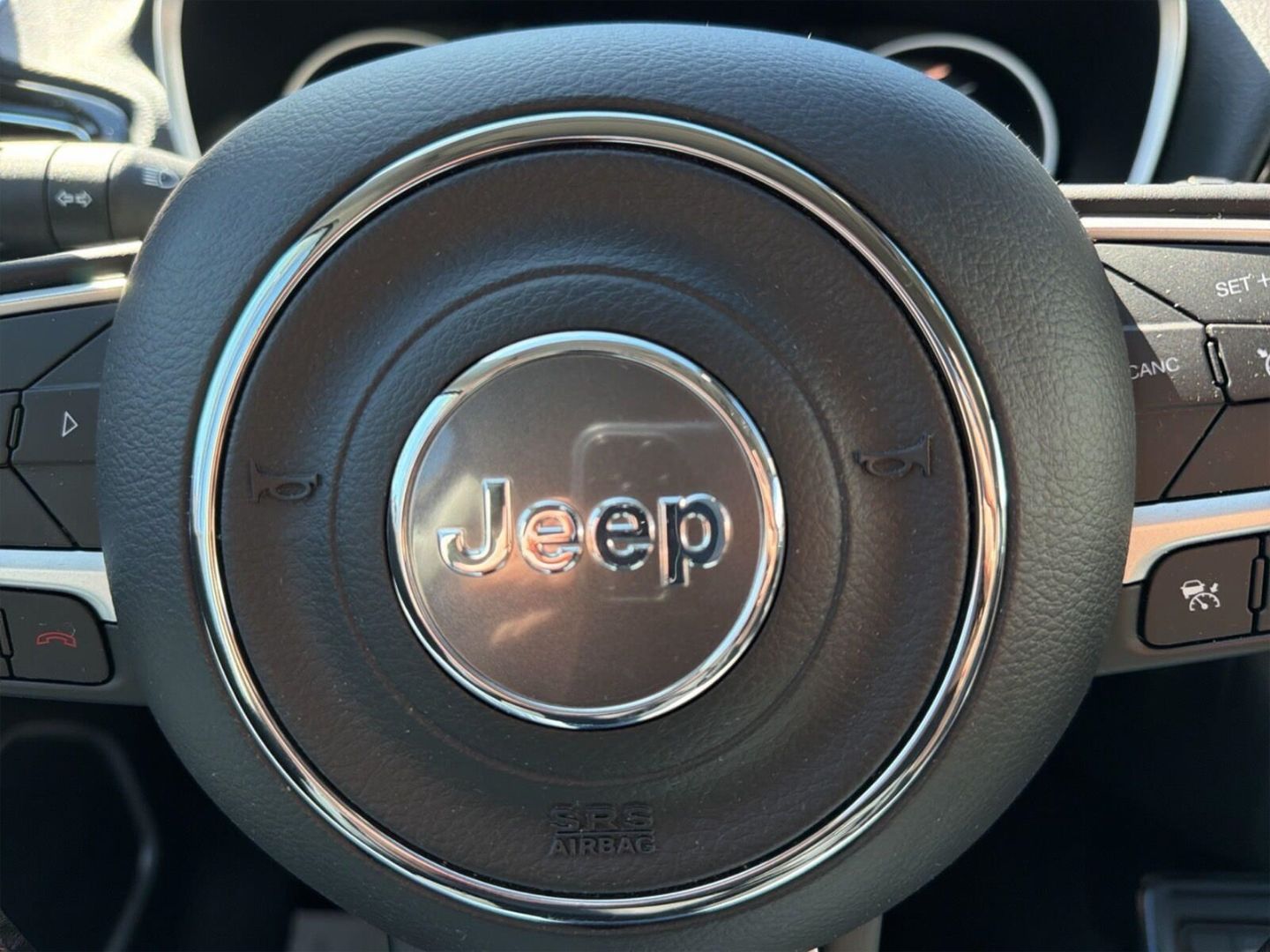 Fahrzeugabbildung Jeep Compass COMPASS LIMITED GSE 150PS DCT