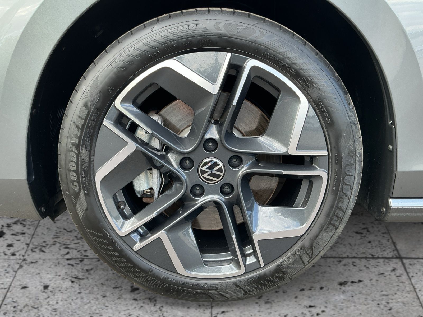 Volkswagen Passat Variant - Bild 8