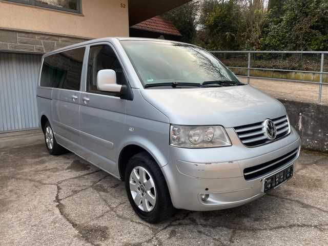 Volkswagen T5 Bus Multivan Twenty *TISCH*BETT*STANDHEIZUNG*