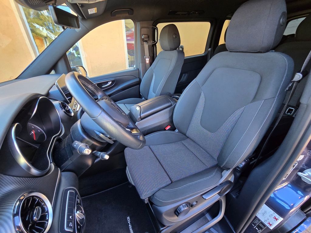 MERCEDES-BENZ V250d AMG EDITION lang 4M Night Standheiz Mwst. MERCEDES-BENZ V250d AMG EDITION lang 4M Night Standheiz Mwst.