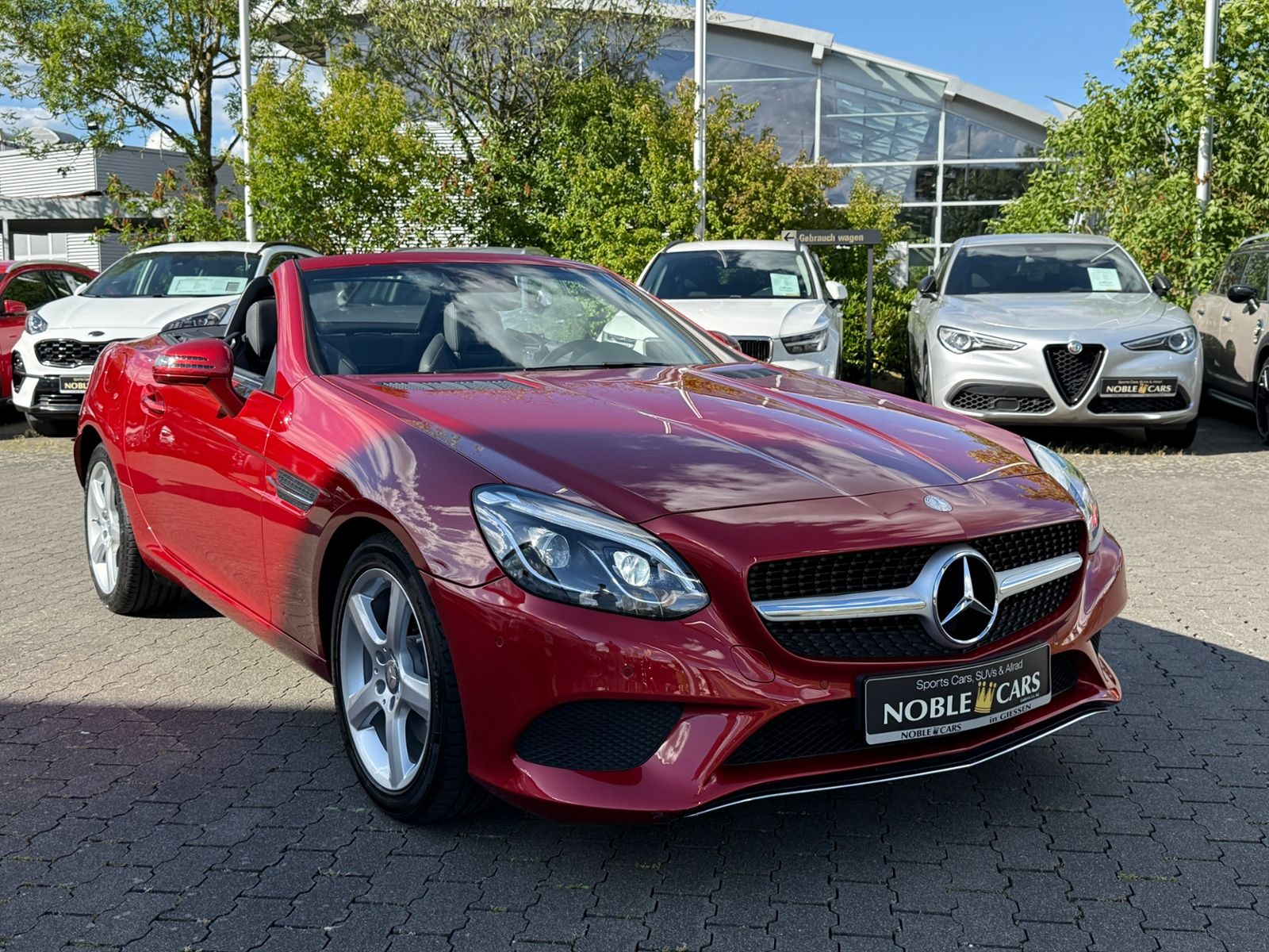 Fahrzeugabbildung Mercedes-Benz SLC 300 AIRSCARF LED NAVI SHZ