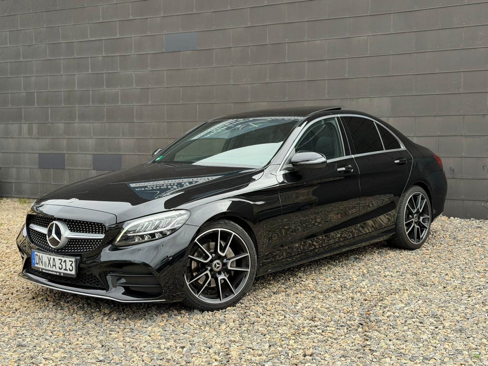 Mercedes-Benz C200 Lim. *AMG*AMBIENTE*AIR-BAL.*CARPLAY*SHZ*RFK