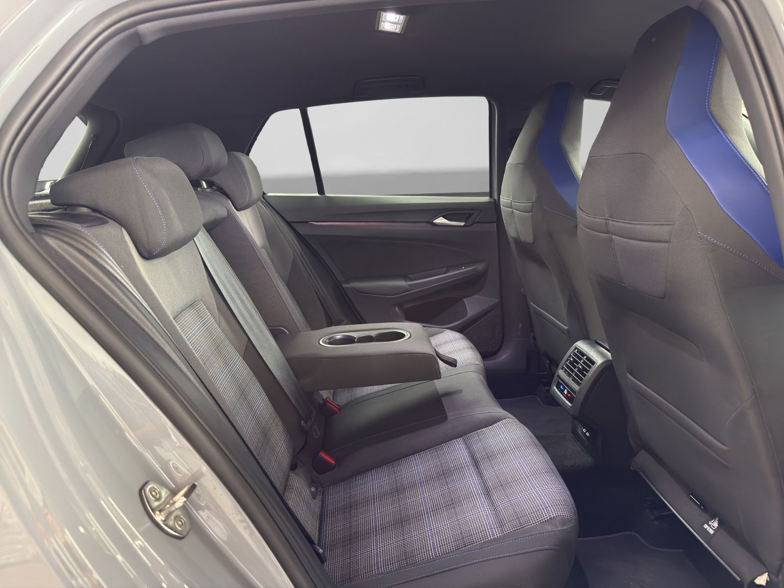 Volkswagen Golf - Bild 7