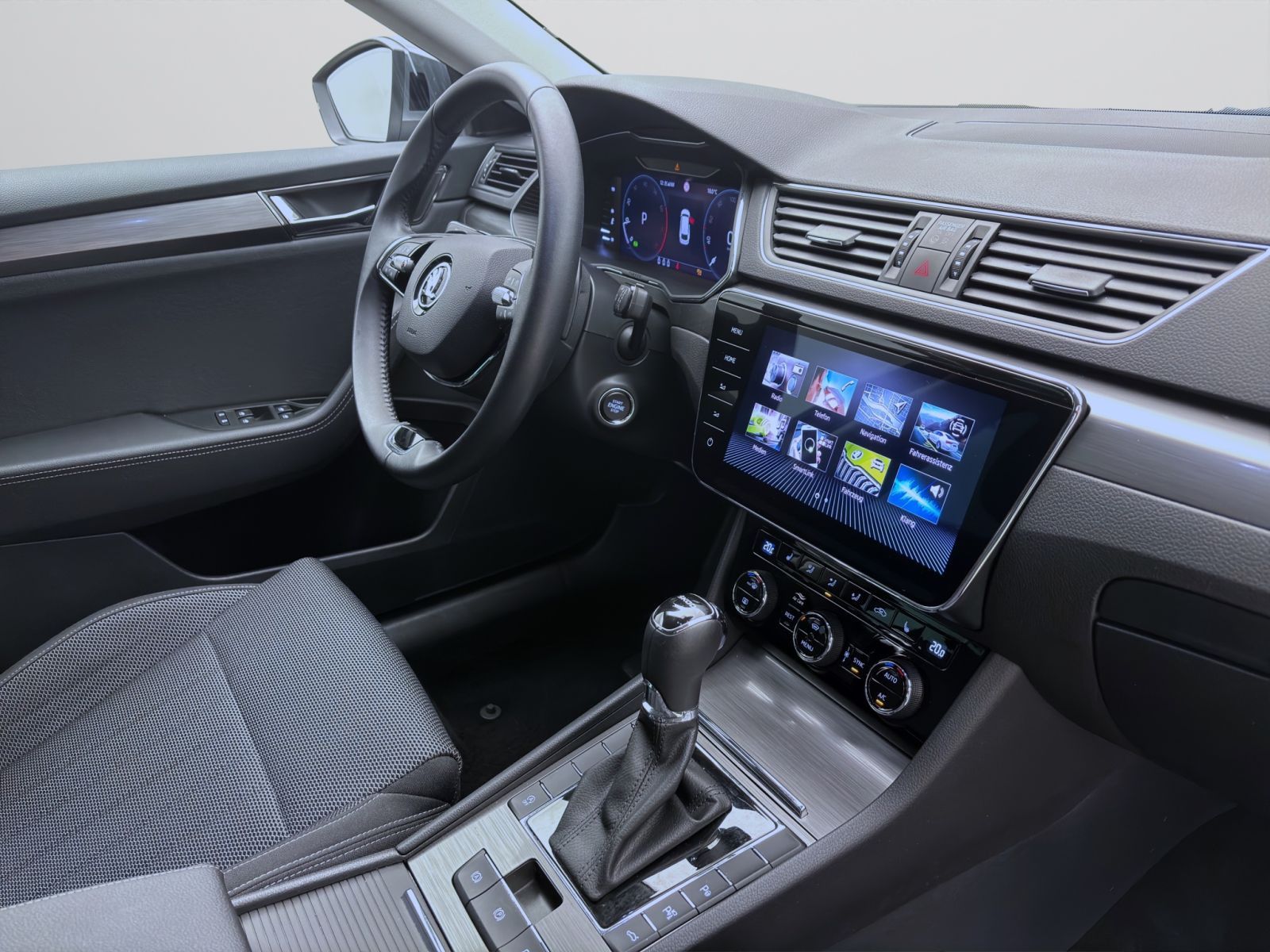 Skoda Superb - Bild 18