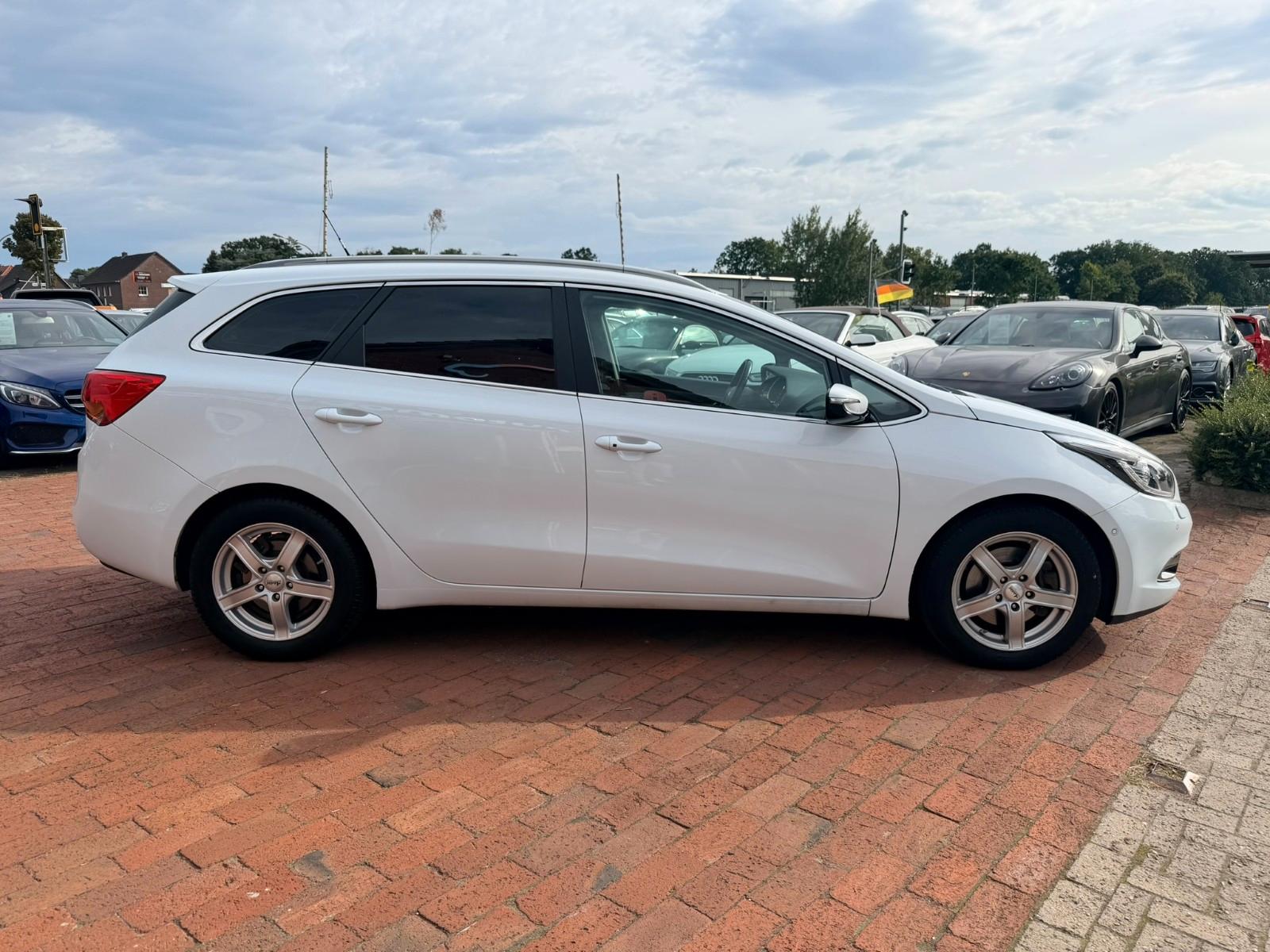 Kia cee'd Sportswagon Spirit AHK LenkHz SPUR TMP CAM