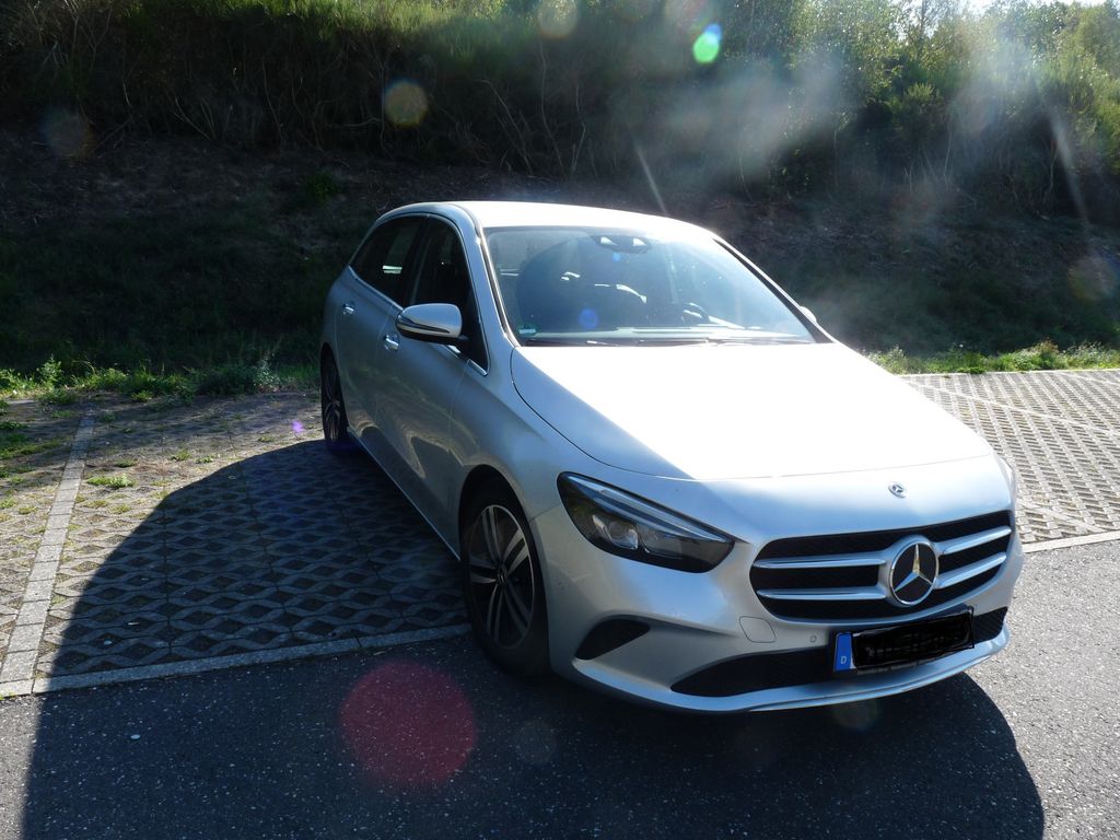 Image of Mercedes-Benz B 200