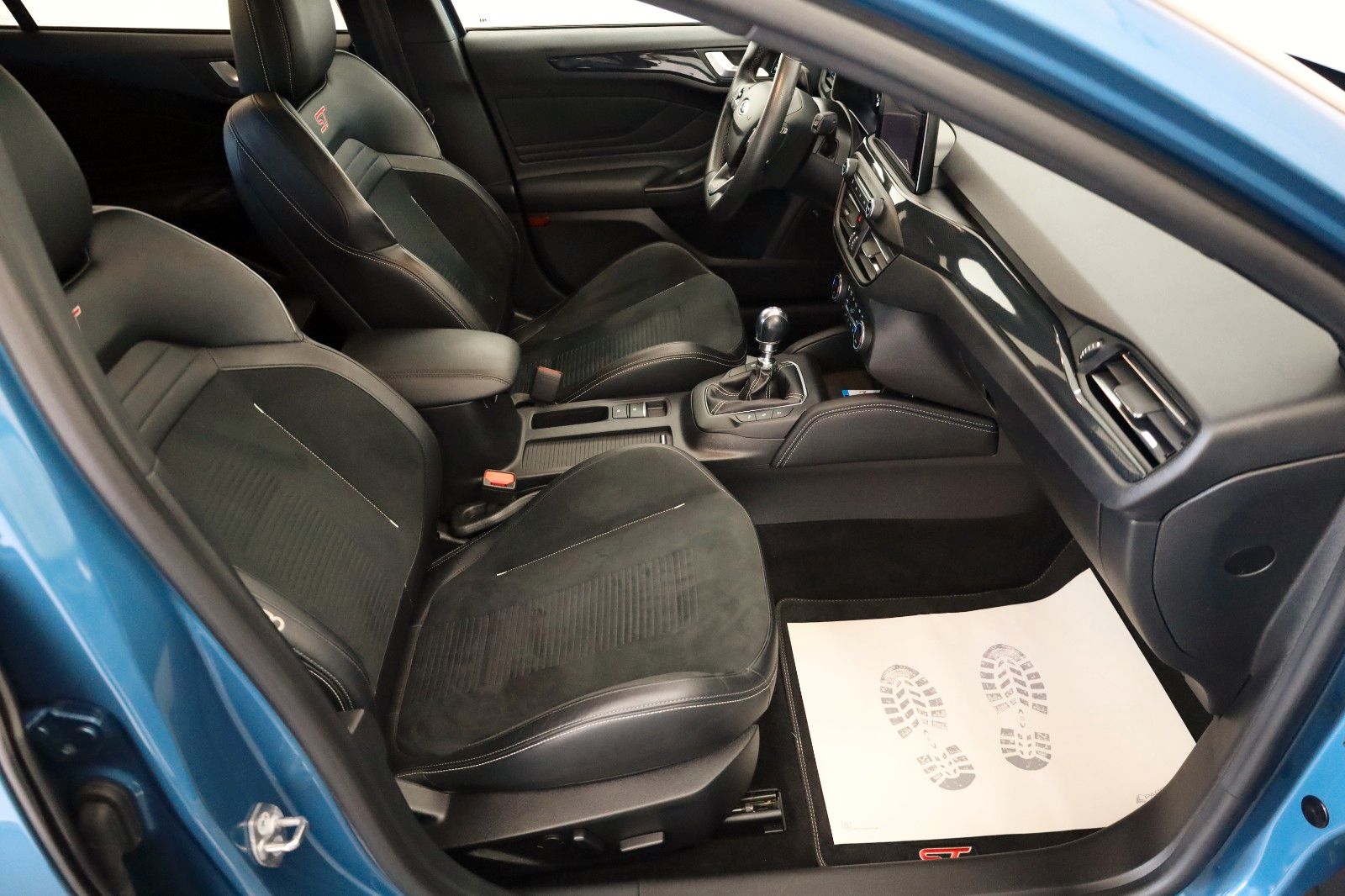 Fahrzeugabbildung Ford Focus Lim. ST Leder,Navi,LED,HeadUp,Panorama,B&O