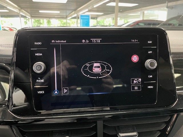Fahrzeugabbildung Volkswagen T-Roc R 2.0 TSI 4Motion AHK Panodach Navi LED Bl