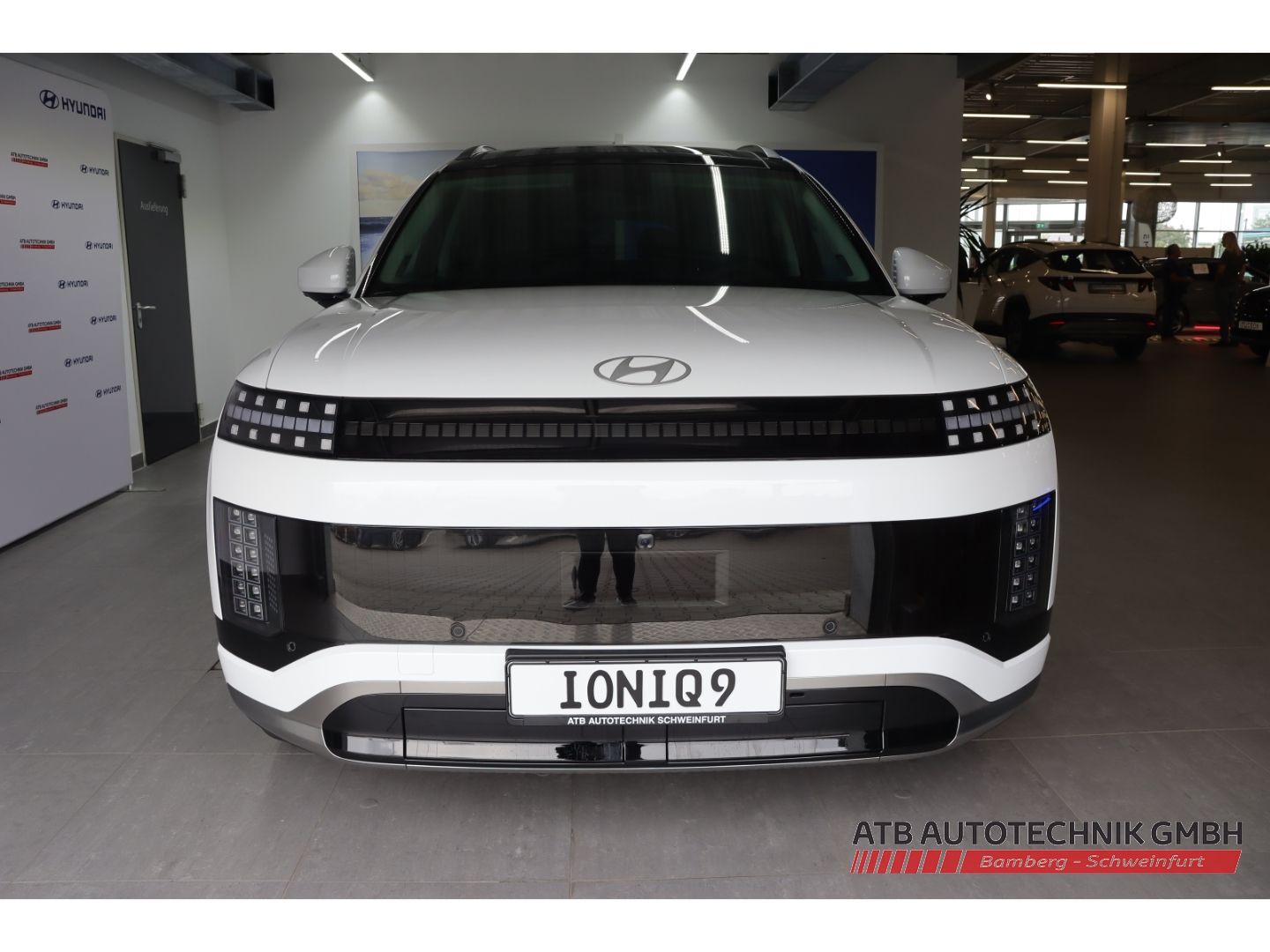 Fahrzeugabbildung Hyundai IONIQ 9 6-Sitzer MY26 UNIQ 110 kWh 307 PS PANO-D