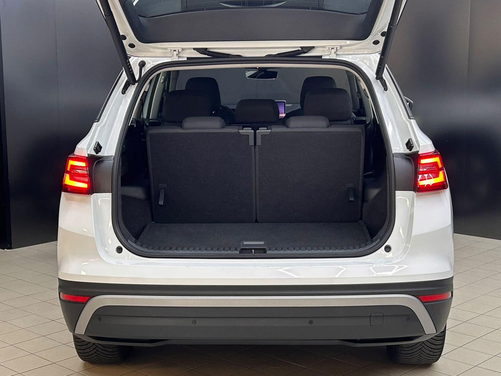 Fahrzeugabbildung SKODA Kodiaq 2.0 TDI DSG 4x4 Select 7SI+MEMO+LED++AHK+