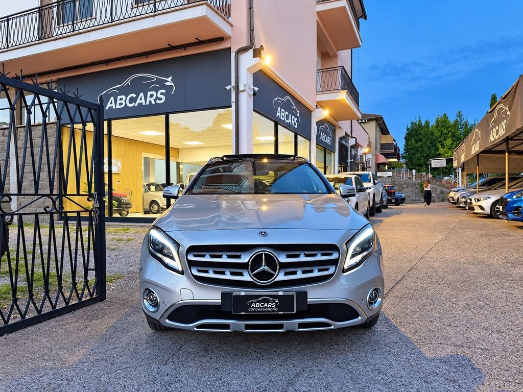 Image of Mercedes-Benz GLA 220